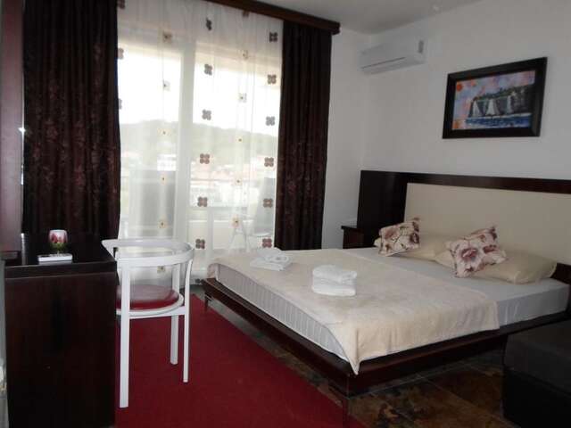 Апартаменты Apartments FourRoses Улцинь-13